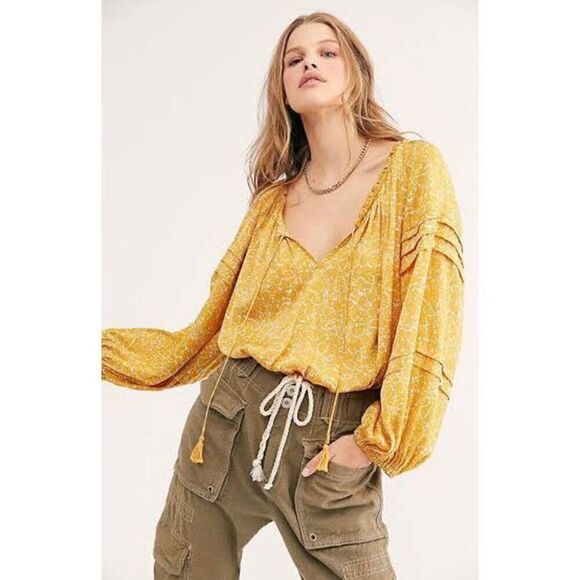 Free People All Tucks Printed Bodysuit Size XS - Picture 2 of 9